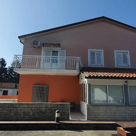 Relaxing Gardens For Max 8 Persons In Green Central Istria Apartment Novaki Pazinski